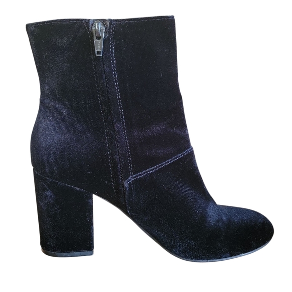 American Eagle Women's Black Velvet Fall Booties - Size 8 - Picture 7 of 14